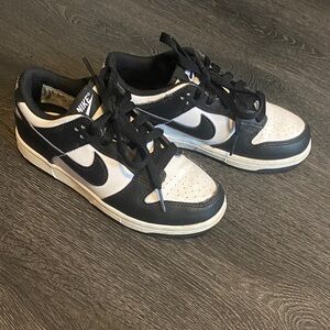Kids Nike Black and White Low Dunk